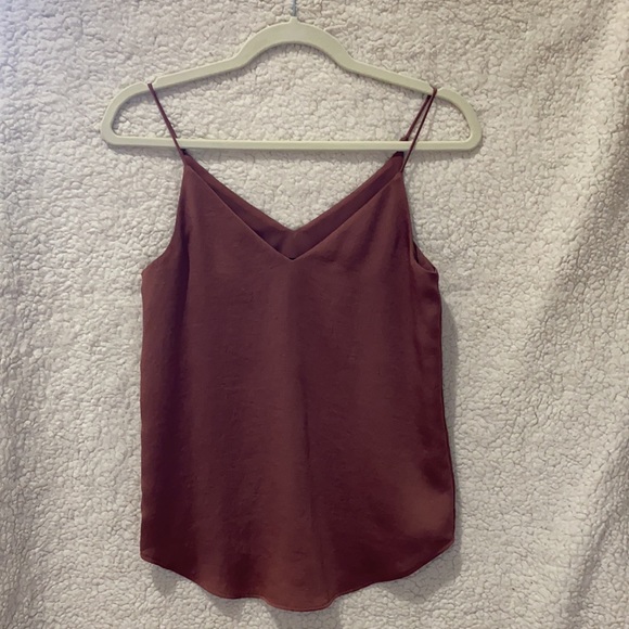 EXPRESS FLOWY TOP W/ ADJUSTABLE STRAPS - Picture 1 of 4